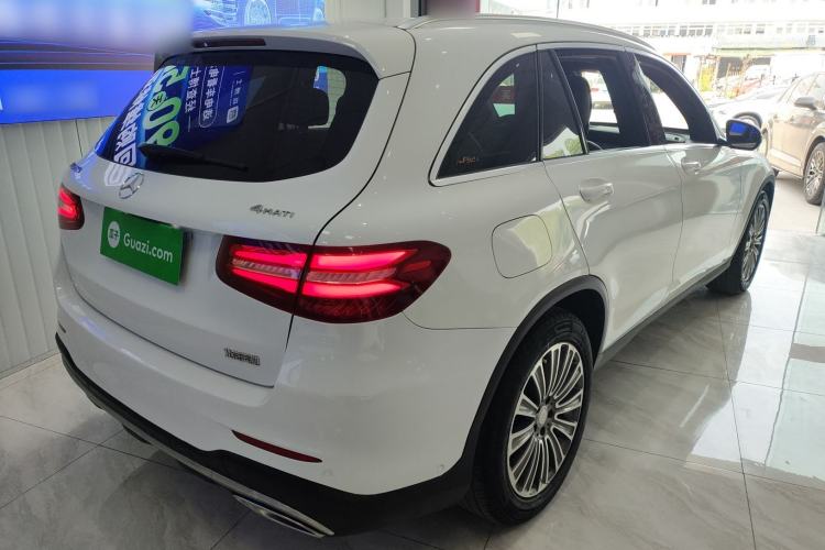Used Mercedes-Benz GLC 2017 GLC 260 4MATIC Dynamic Edition Rear Right 45 Deg