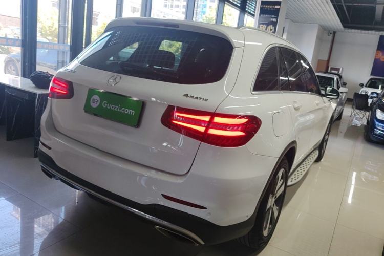 Used Mercedes-Benz GLC 2017 GLC 300 4MATIC Sport Edition Rear Right 45 Deg