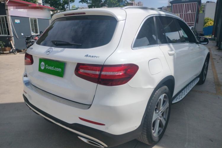 Used Mercedes-Benz GLC 2017 GLC 260 4MATIC Luxury Model Rear Right 45 Deg