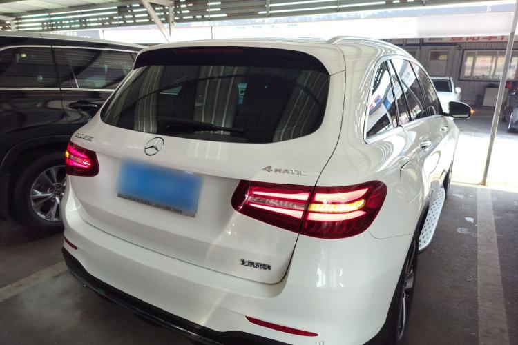 Used Mercedes-Benz GLC 2017 GLC 260 4MATIC Luxury Model Rear Right 45 Deg