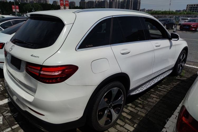 Used Mercedes-Benz GLC 2017 GLC 300 4MATIC Sport Edition Rear Right 45 Deg