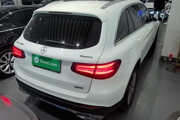 Used Mercedes-Benz GLC 2017 GLC 200 4MATIC Rear Right 45 Deg