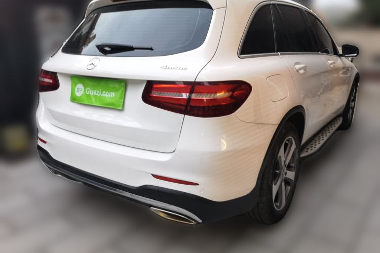 Used Mercedes-Benz GLC 2017 GLC 260 4MATIC Luxury Model Rear Right 45 Deg