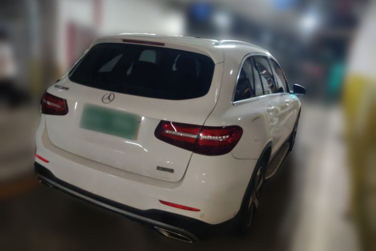 Used Mercedes-Benz GLC 2017 GLC 260 4MATIC Luxury Model Rear Right 45 Deg