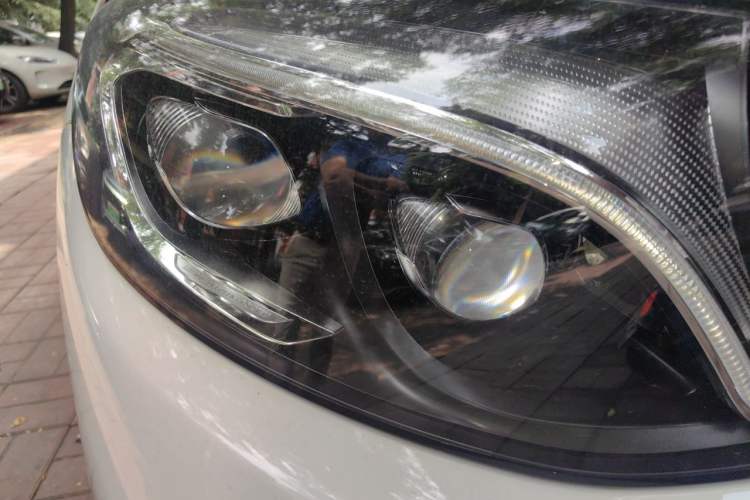 Used Mercedes-Benz GLC 2017 GLC 300 4MATIC Sport Edition Right Front Headlight