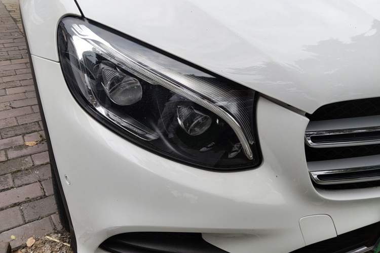 Used Mercedes-Benz GLC 2017 GLC 300 4MATIC Sport Edition Right Front Headlight