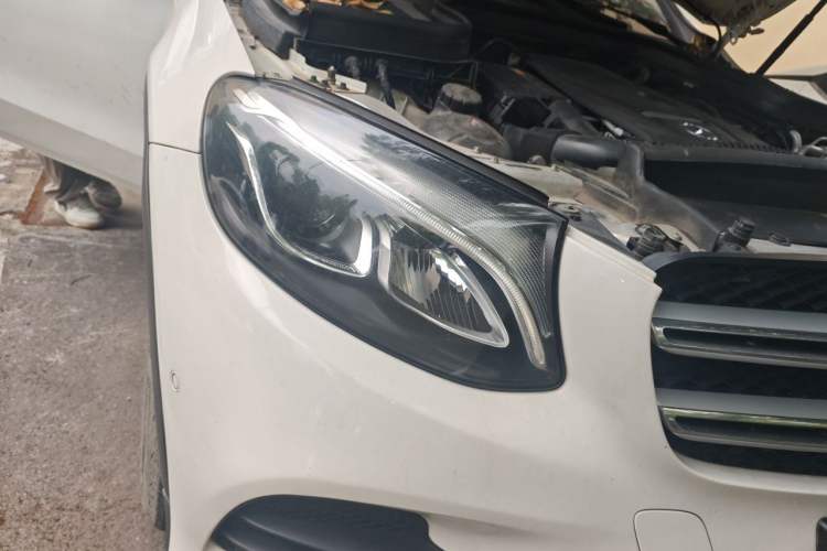 Used Mercedes-Benz GLC 2017 GLC 260 4MATIC Dynamic Edition Right Front Headlight