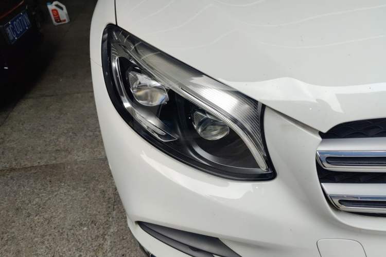 Used Mercedes-Benz GLC 2017 GLC 300 4MATIC Luxury Model Right Front Headlight