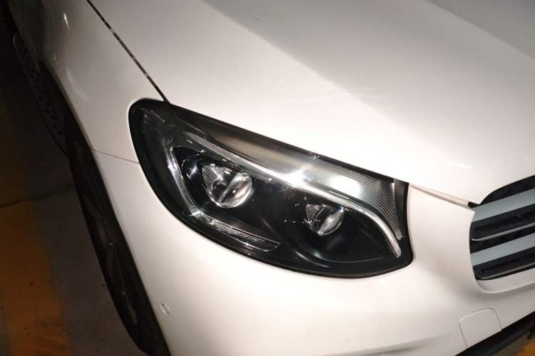 Used Mercedes-Benz GLC 2017 GLC 300 4MATIC Sport Edition Right Front Headlight
