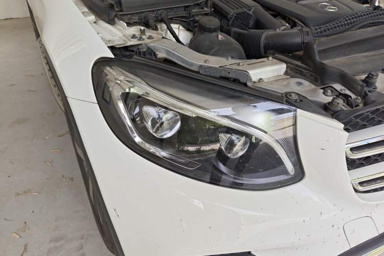 Used Mercedes-Benz GLC 2017 GLC 300 4MATIC Sport Edition Right Front Headlight