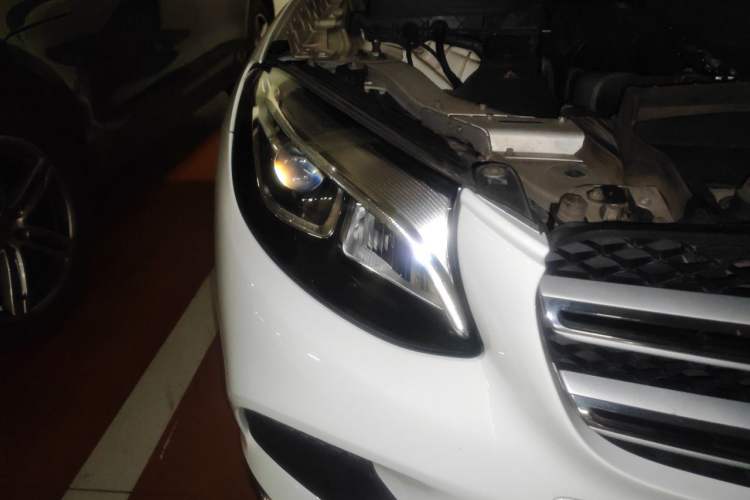 Used Mercedes-Benz GLC 2017 GLC 260 4MATIC Dynamic Edition Right Front Headlight