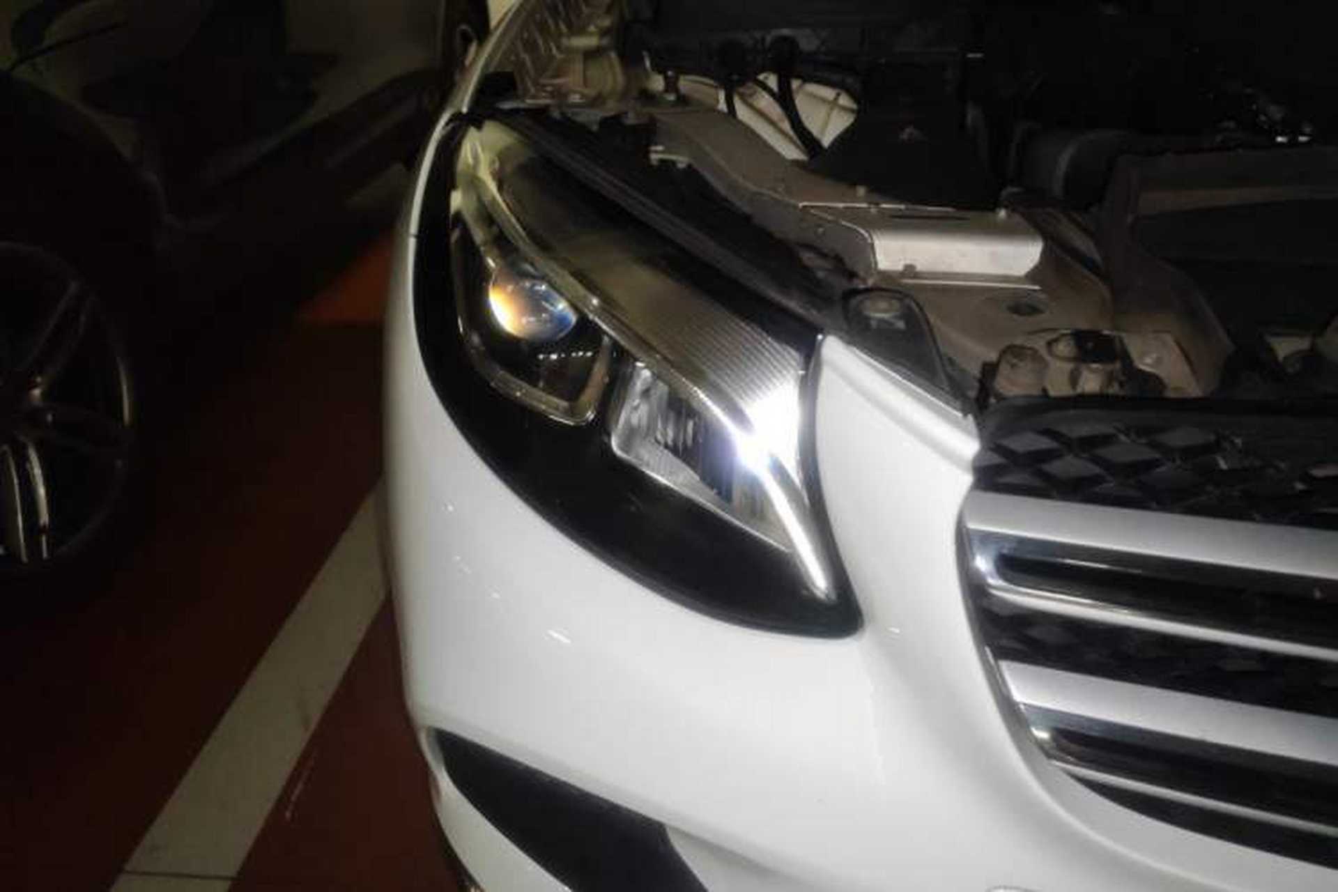 Used Mercedes-Benz GLC 2017 GLC 260 4MATIC Dynamic Edition Right Front Headlight