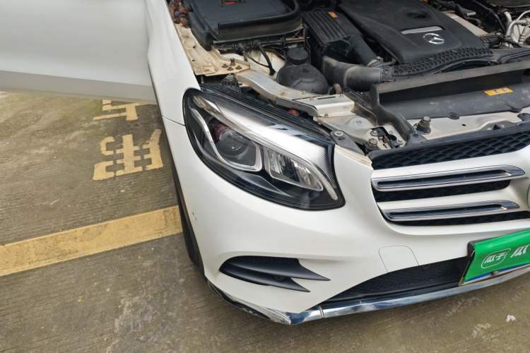 Used Mercedes-Benz GLC 2017 GLC 260 4MATIC Luxury Model Right Front Headlight