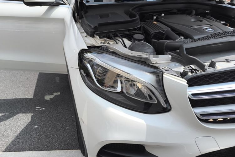 Used Mercedes-Benz GLC 2017 GLC 260 4MATIC Luxury Model Right Front Headlight