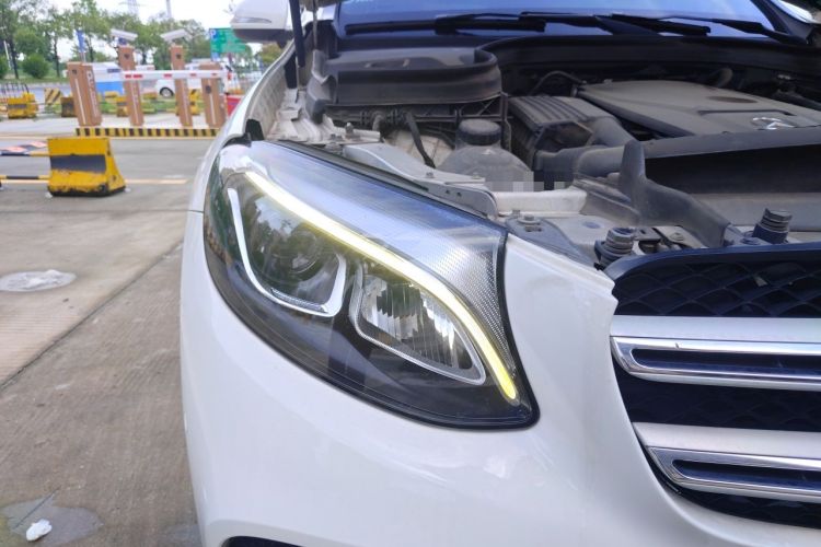 Used Mercedes-Benz GLC 2017 GLC 260 4MATIC Dynamic Edition Right Front Headlight