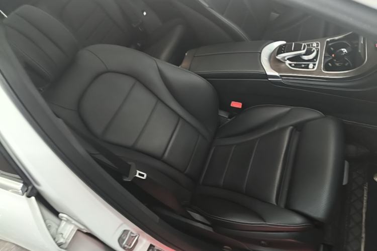 Used Mercedes-Benz GLC 2017 GLC 300 4MATIC Sport Edition Right Front Seat