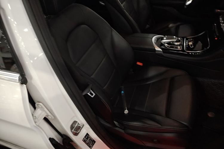 Used Mercedes-Benz GLC 2017 GLC 200 4MATIC Right Front Seat