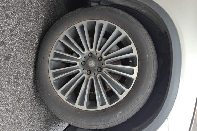 Used Mercedes-Benz GLC 2017 GLC 200 4MATIC Right Front Wheel Hub