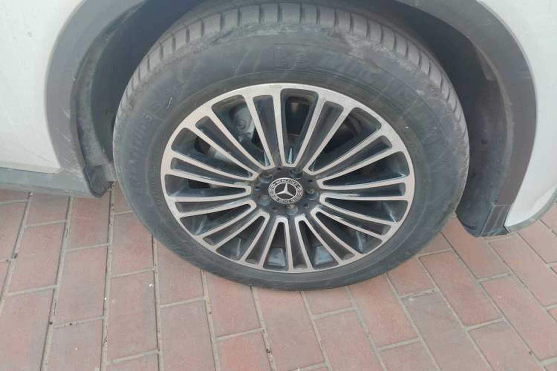 Used Mercedes-Benz GLC 2017 GLC 260 4MATIC Dynamic Edition Right Front Wheel Hub