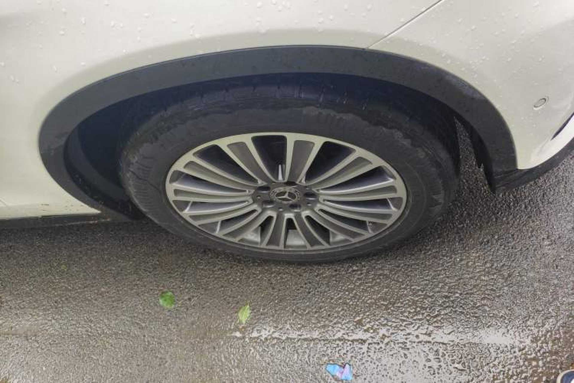 Used Mercedes-Benz GLC 2017 GLC 200 4MATIC Right Front Wheel Hub