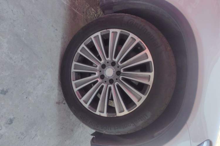 Used Mercedes-Benz GLC 2017 GLC 260 4MATIC Dynamic Edition Right Front Wheel Hub