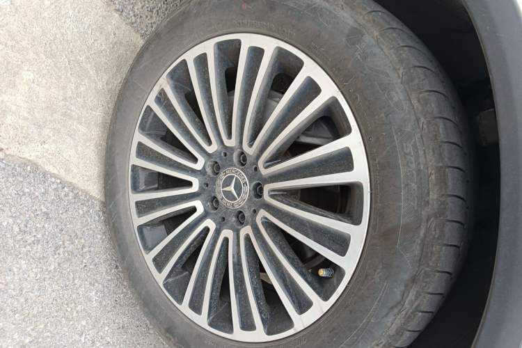 Used Mercedes-Benz GLC 2017 GLC 260 4MATIC Dynamic Edition Right Front Wheel Hub