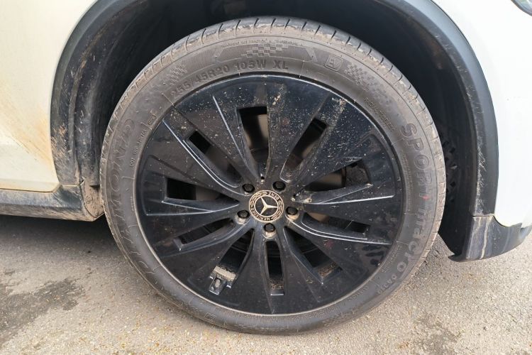 Used Mercedes-Benz GLC 2017 GLC 260 4MATIC Dynamic Edition Right Front Wheel Hub