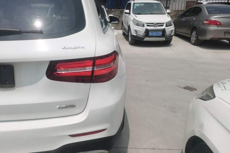 Used Mercedes-Benz GLC 2017 GLC 300 4MATIC Sport Edition Right Rear Taillight