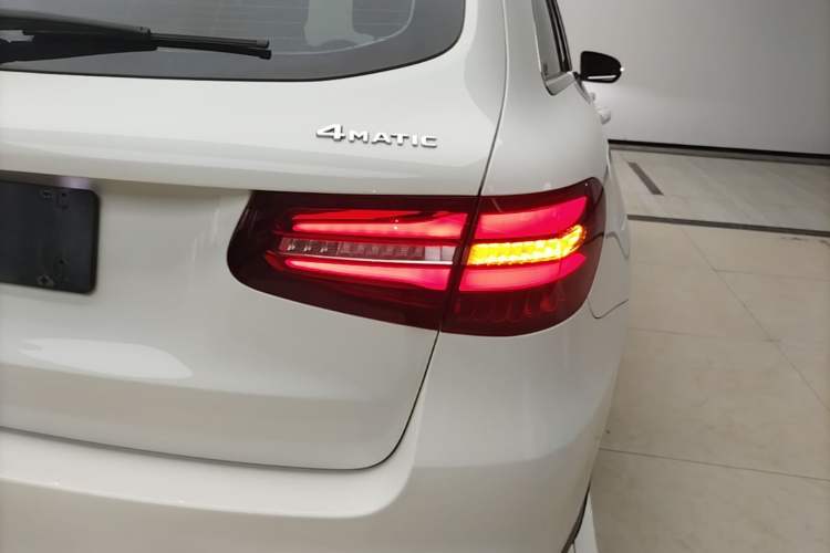 Used Mercedes-Benz GLC 2017 GLC 300 4MATIC Sport Edition Right Rear Taillight