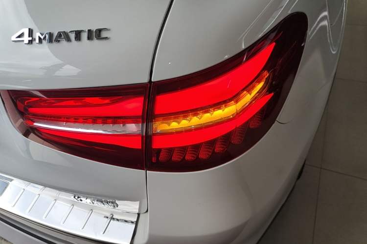 Used Mercedes-Benz GLC 2017 GLC 260 4MATIC Luxury Model Right Rear Taillight