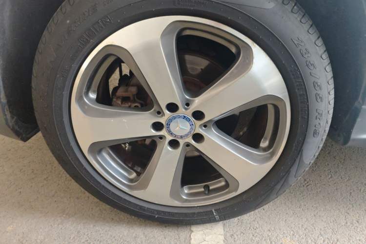 Used Mercedes-Benz GLC 2017 GLC 260 4MATIC Luxury Model Right Rear Wheel Hub