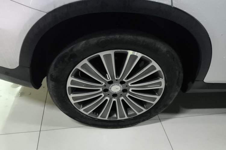 Used Mercedes-Benz GLC 2017 GLC 200 4MATIC Right Rear Wheel Hub