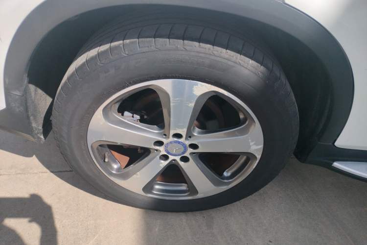 Used Mercedes-Benz GLC 2017 GLC 260 4MATIC Luxury Model Right Rear Wheel Hub