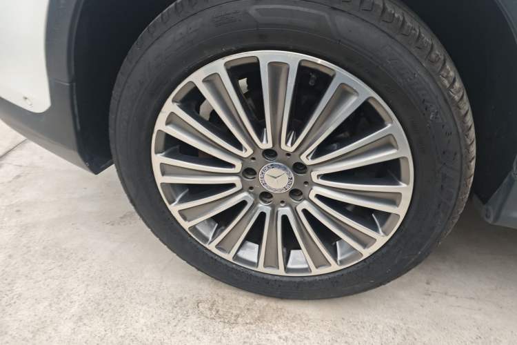 Used Mercedes-Benz GLC 2017 GLC 260 4MATIC Dynamic Edition Right Rear Wheel Hub