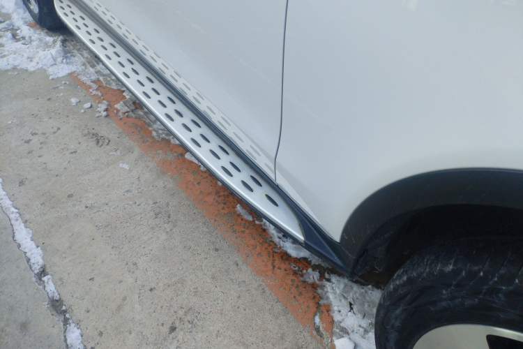 Used Mercedes-Benz GLC 2017 GLC 300 4MATIC Luxury Model Right Side Sill