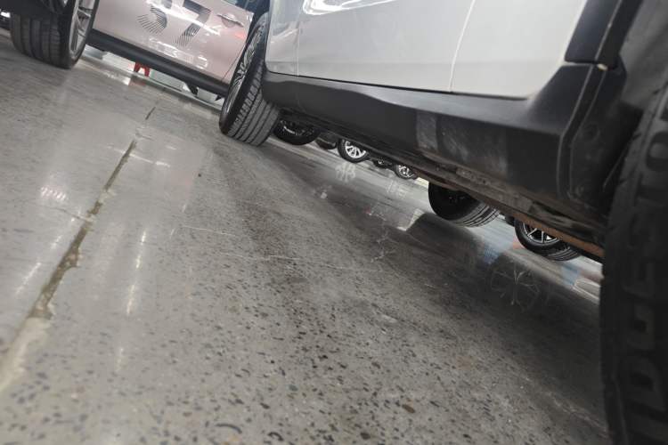 Used Mercedes-Benz GLC 2017 GLC 260 4MATIC Dynamic Edition Right Side Sill