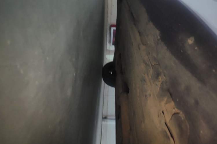 Used Mercedes-Benz GLC 2017 GLC 260 4MATIC Luxury Model Right Side Sill