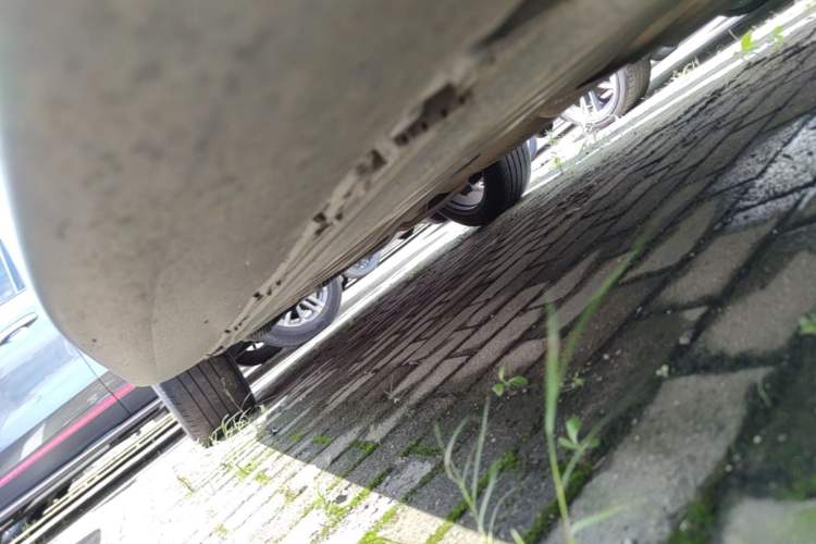 Used Mercedes-Benz GLC 2017 GLC 300 4MATIC Sport Edition Right Side Sill