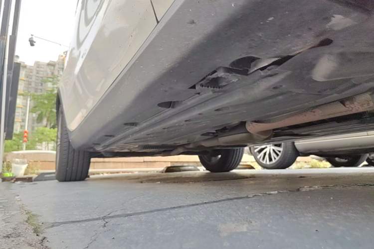Used Mercedes-Benz GLC 2017 GLC 200 4MATIC Right Side Sill
