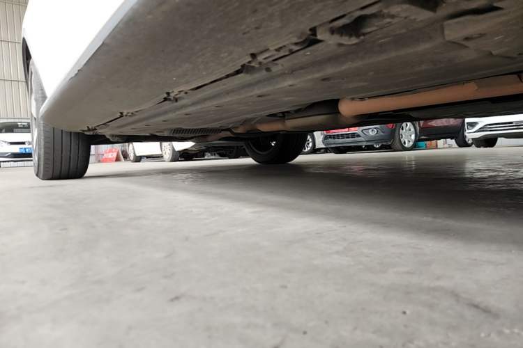 Used Mercedes-Benz GLC 2017 GLC 300 4MATIC Sport Edition Right Side Sill