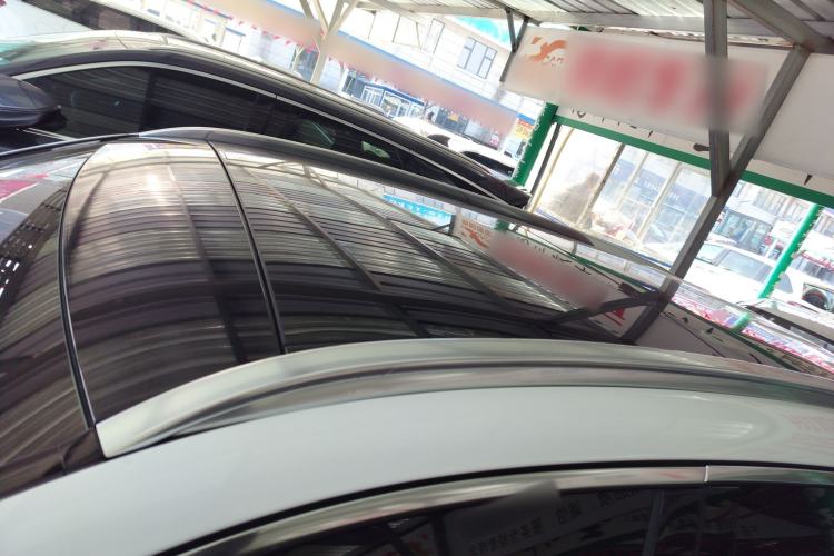 Used Mercedes-Benz GLC 2017 GLC 260 4MATIC Luxury Model Roof
