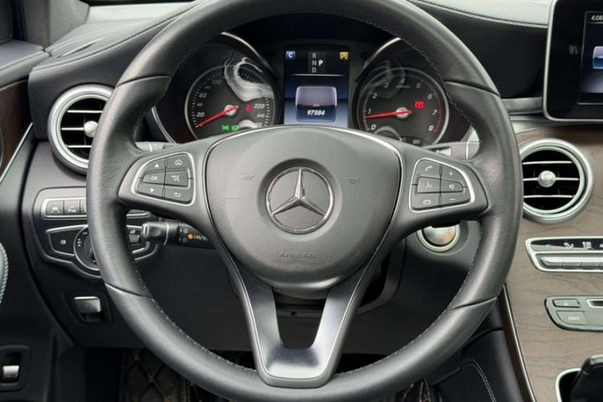 Used Mercedes-Benz GLC 2017 GLC 300 4MATIC Sport Edition Steering Wheel