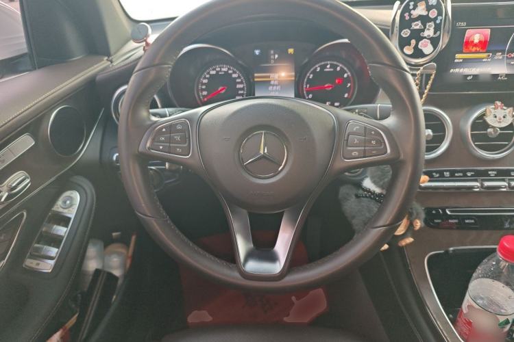 Used Mercedes-Benz GLC 2017 GLC 300 4MATIC Sport Edition Steering Wheel