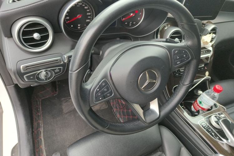 Used Mercedes-Benz GLC 2017 GLC 260 4MATIC Dynamic Edition Steering Wheel