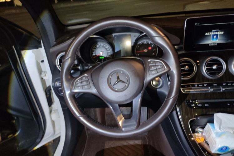 Used Mercedes-Benz GLC 2017 GLC 260 4MATIC Dynamic Edition Steering Wheel