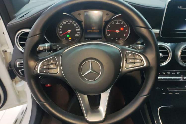 Used Mercedes-Benz GLC 2017 GLC 200 4MATIC Steering Wheel