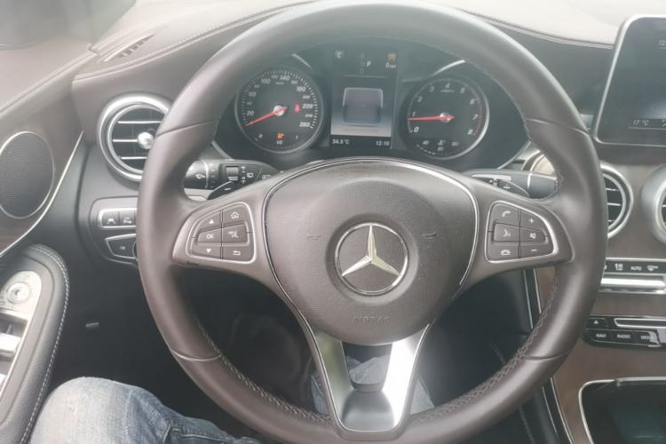 Used Mercedes-Benz GLC 2017 GLC 300 4MATIC Sport Edition Steering Wheel