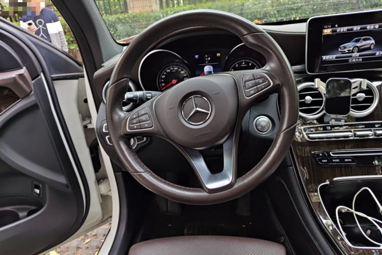 Used Mercedes-Benz GLC 2017 GLC 260 4MATIC Dynamic Edition Steering Wheel