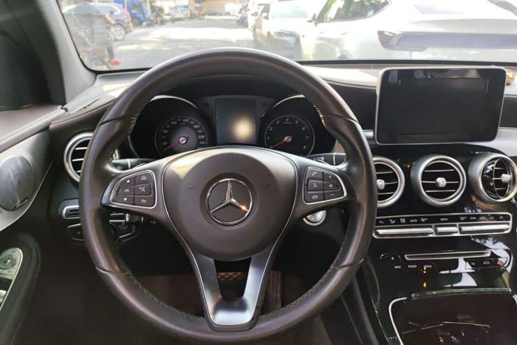 Used Mercedes-Benz GLC 2017 GLC 200 4MATIC Steering Wheel