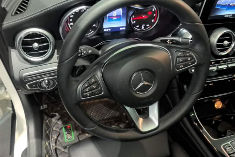 Used Mercedes-Benz GLC 2017 GLC 200 4MATIC Steering Wheel
